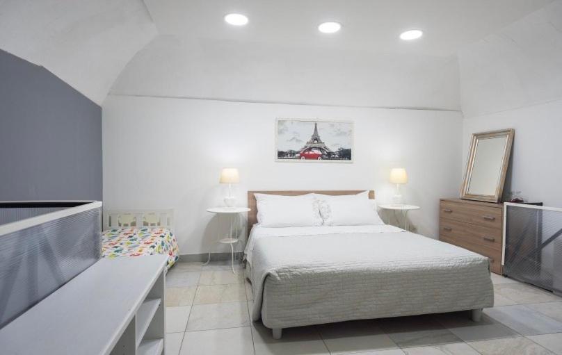 Graphite House Apartment เนเปิลส์ ภายนอก รูปภาพ